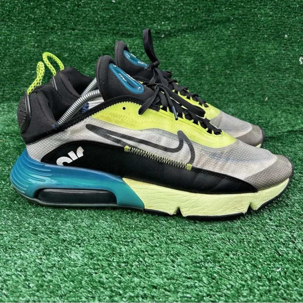 Nike Air Max 2090 Mens 11.5 White Black Volt Blue Force BV9977-101 Running Shoes